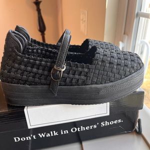 Heal USA Faith Black Sparkle Platform Shoes size 7 (New in Box)